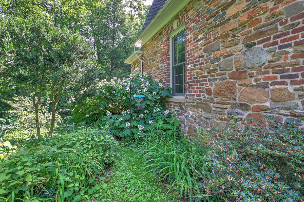 35WoodberryForestRdFrontofHome Jos. T. Samuels, Inc.